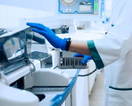 Analyzer Interfacing LIS for UAE Laboratories - PremiumLIS