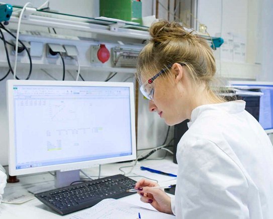 Visual representation of streamlined workflows in a laboratory information system, illustrating task sequences and automated processes.